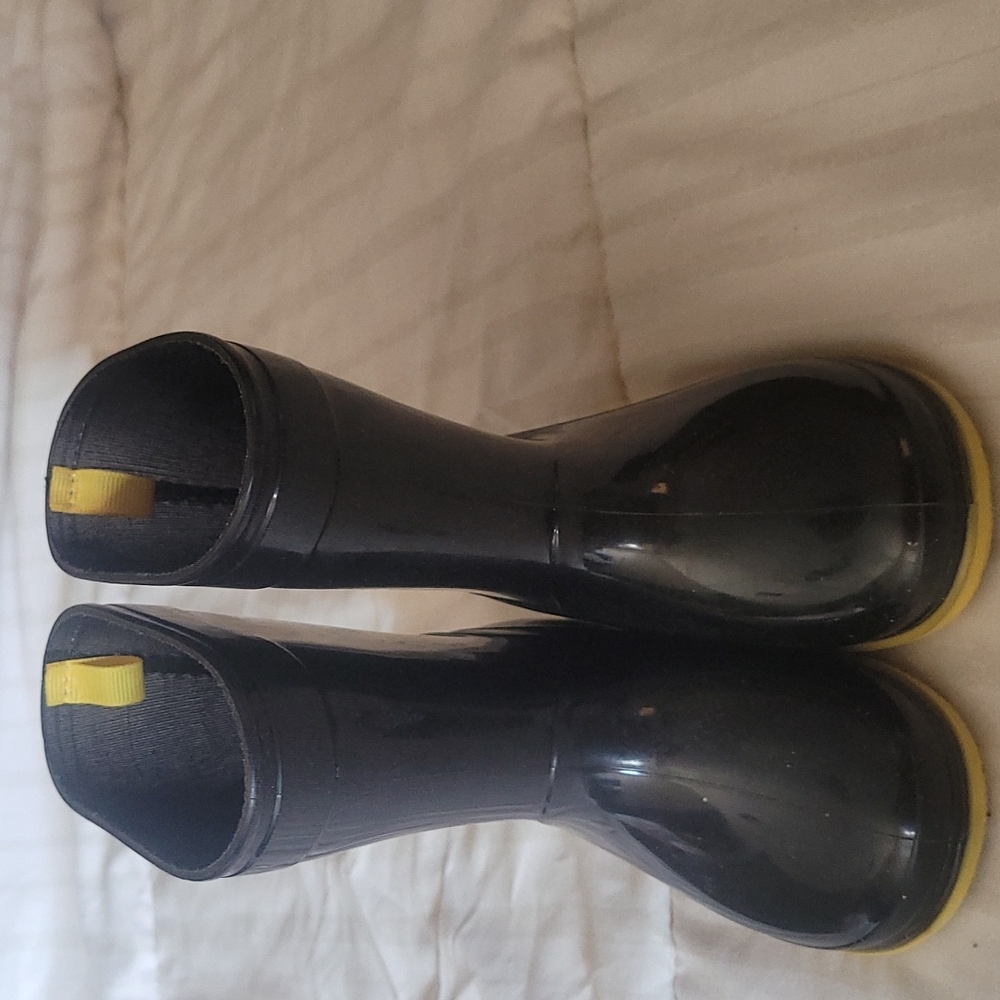 Rain boots